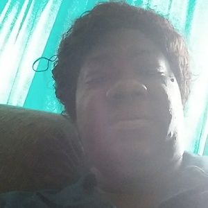 Meet your Posher, Dialisa